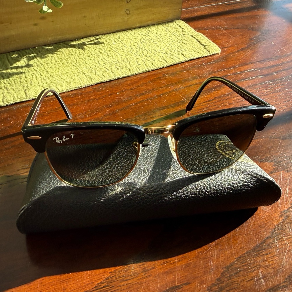 Ray-Ban Tortoise and Gold Clubmaster Sunglasses - Picture 2 of 11